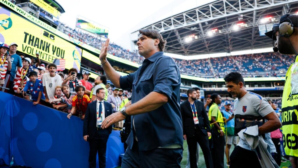 USMNT 'continues conversations' to keep Mauricio Pochettino as head coach after World Cup exit