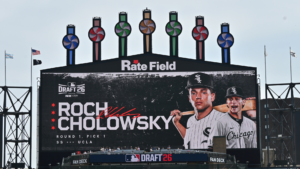 2026 MLB Draft: No. 1 pick Roch Cholowsky sets record with $10.35 million signing bonus