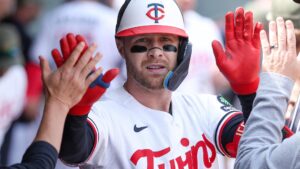 Fantasy Baseball Injury Rankings: Top 50 IL stashes with Ryan Jeffers, Munetaka Murakami on verge of returning