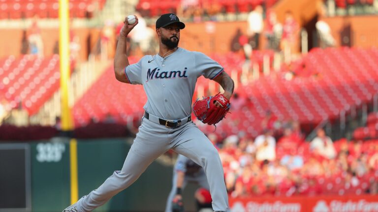 Today's top games to watch, best bets, odds: Marlins vs. Astros, Dodgers vs. Phillies and more