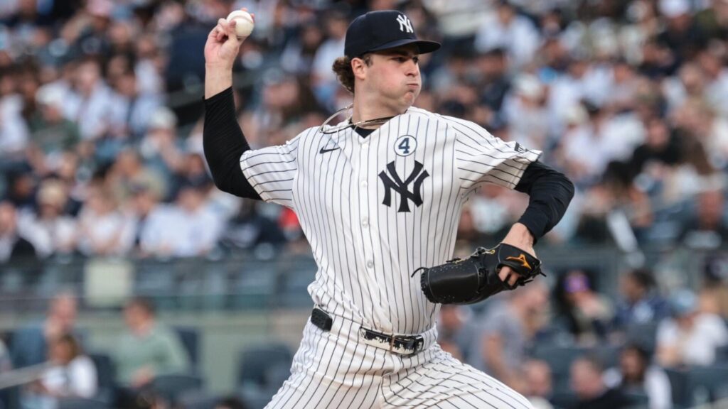 Today's top games to watch, best bets, odds: Yankees vs. White Sox, Mariners vs. Dodgers and more