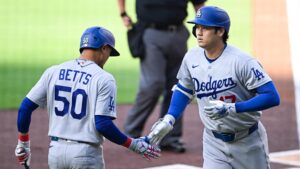 Use DraftKings promo code to get $150 in bonus bets by targeting Dodgers vs. Phillies, MLB betting on Tuesday