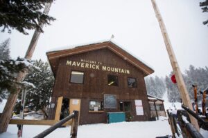 A Wildfire Is Tearing Through Maverick Mountain, a Single-Chair Ski Hill in Montana. Here’s Why It Hurts the Heart of Independent Skiing