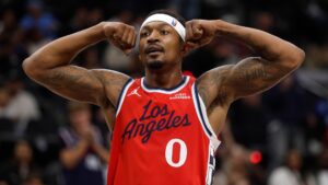Clippers re-sign Bradley Beal as they try to build out roster while Kawhi Leonard saga continues