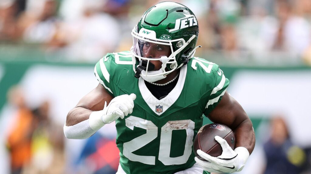 Jets' Breece Hall expected to be ready for Week 1 after suffering groin injury