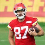 Andy Reid laughs off Travis Kelce ‘dad bod’ talk, says Chiefs TE looks as good as ever