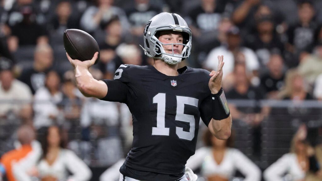 Fernando Mendoza looked the part in his NFL preseason debut, will he force the Raiders' hand?