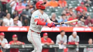Free MLB home run picks, odds for August 10: Bryce Harper in expert's best bets for Monday HR player props