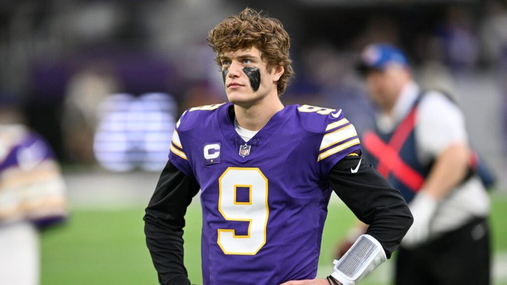 NFL trade candidates for cutdown day, plus Pro Bowl gets canceled and ranking every roster 1-32