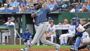 MLB predictions, odds, picks for Monday, Aug. 3: This 3-way parlay returns over +500