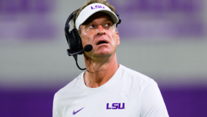 Lane Kiffin's pursuit of ex-NFL TE Dae'Quan Wright is latest example of LSU coach not caring what you think