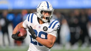 Colts signing Jonathan Taylor to reported two-year, $44 million extension as another NFL RB gets paid