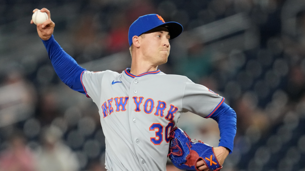 Mets' firesale continues as New York trades reliever Luke Weaver to Pirates, per report
