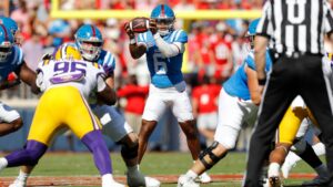 College football odds, lines, schedule for Week 3: LSU favored at Ole Miss, SMU-Louisville offers ACC intrigue