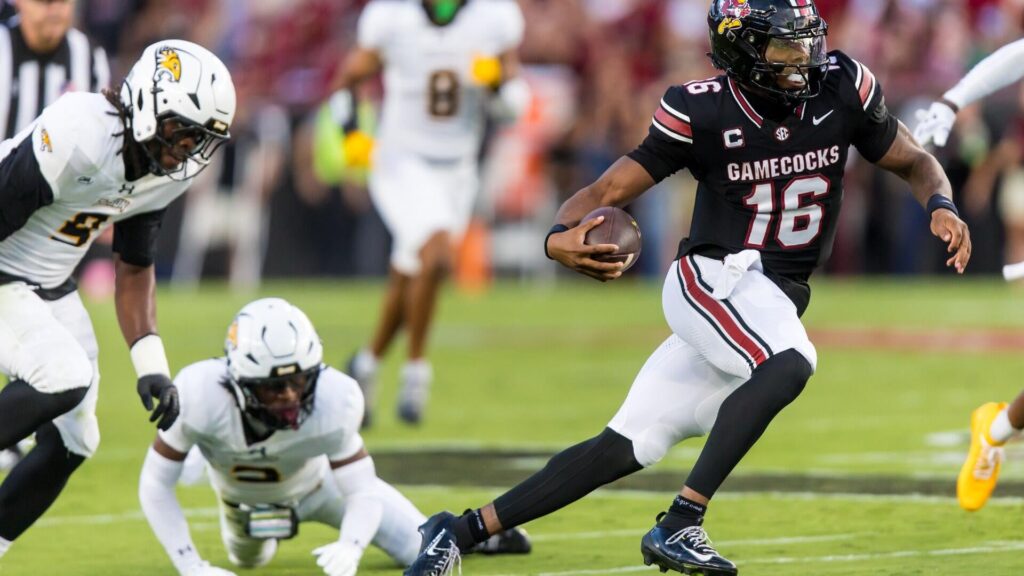 College football odds, picks, predictions for Week 3, 2026: Computer likes Notre Dame, South Carolina