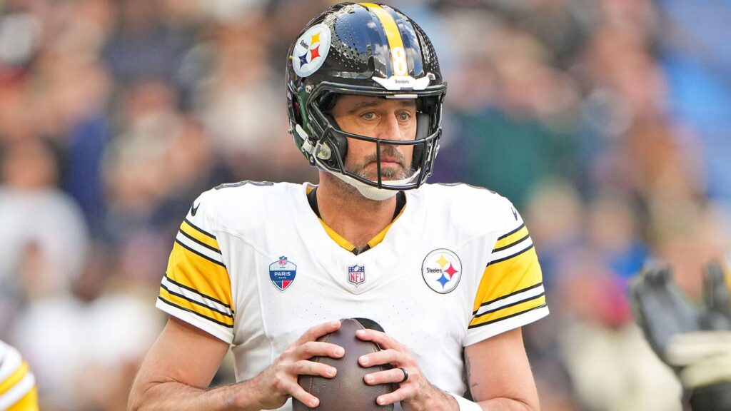 Steelers' Aaron Rodgers makes history during NFL's first game in Paris