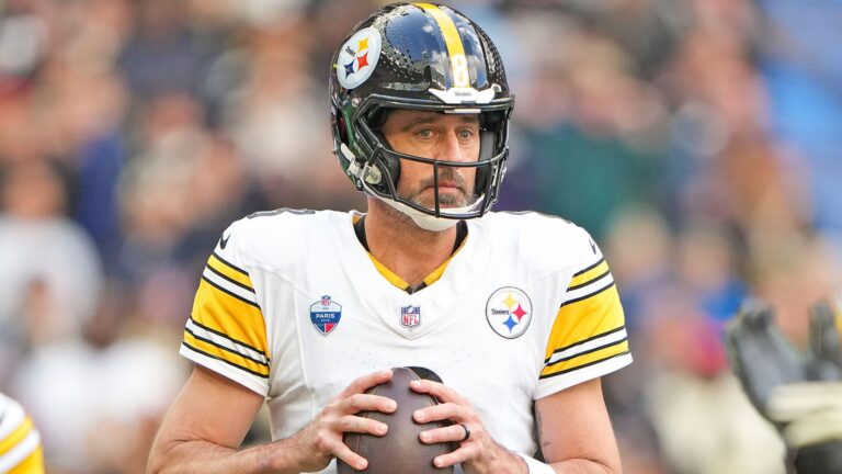 Steelers' Aaron Rodgers makes history during NFL's first game in Paris