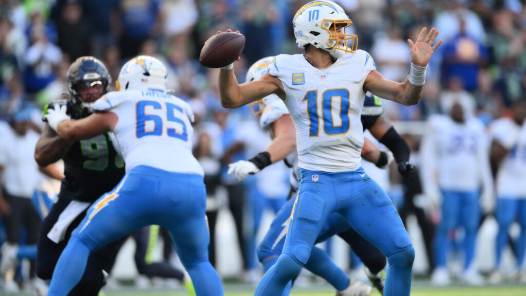 Fantasy football Week 5 PPR Cheat Sheet: Dave Richard weighs tough calls on Justin Herbert and Ollie Gordon