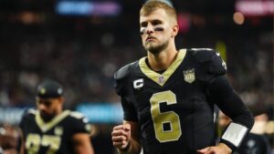 Tyler Shough reacts to fans booing after Saints blowout loss to Falcons: 'I'd boo, too'